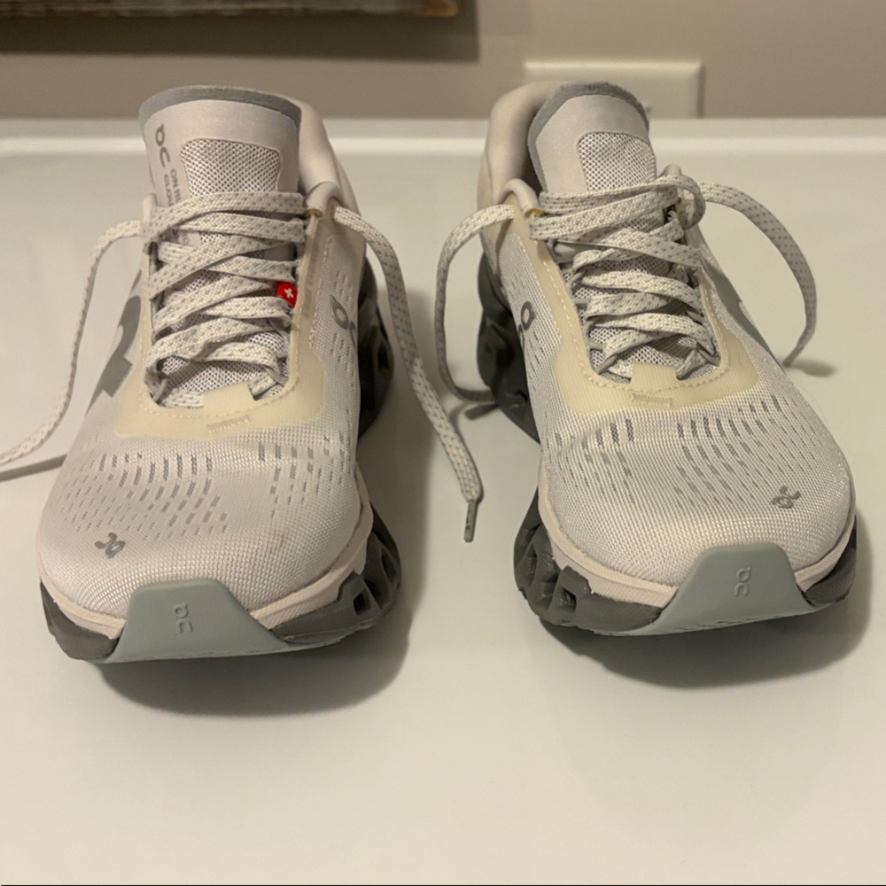 On Running Cream and Gray Athletic Shoes - Picture 4 of 10